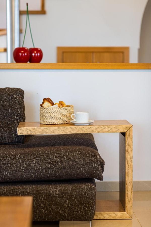 Thetree Villa, With Heated Pool & Spa Whirlpool Gállos Buitenkant foto
